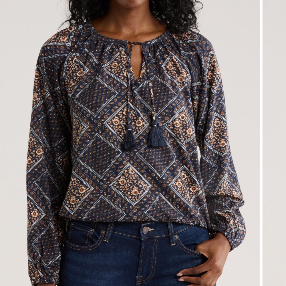 Lucky Brand Tie neck Bubble hem top. NWT. Retail 59.50‎